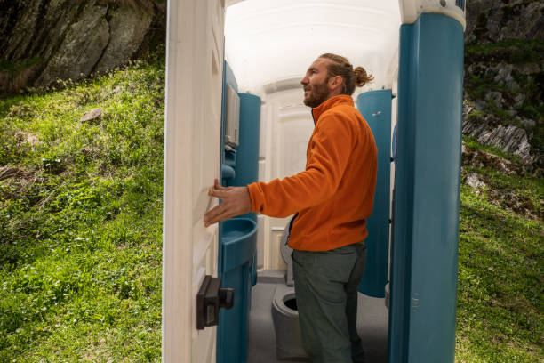 Portable restroom solutions in Aurora, MO